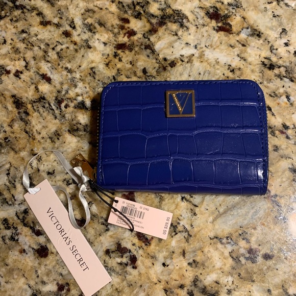 Victoria’s Secret Blue Wallet with Logo NWT - Picture 5 of 5
